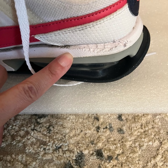 Nike Women Tennis Shoes - Picture 6 of 11